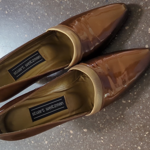 Women's gold patent leather 3 in pump - Picture 1 of 6